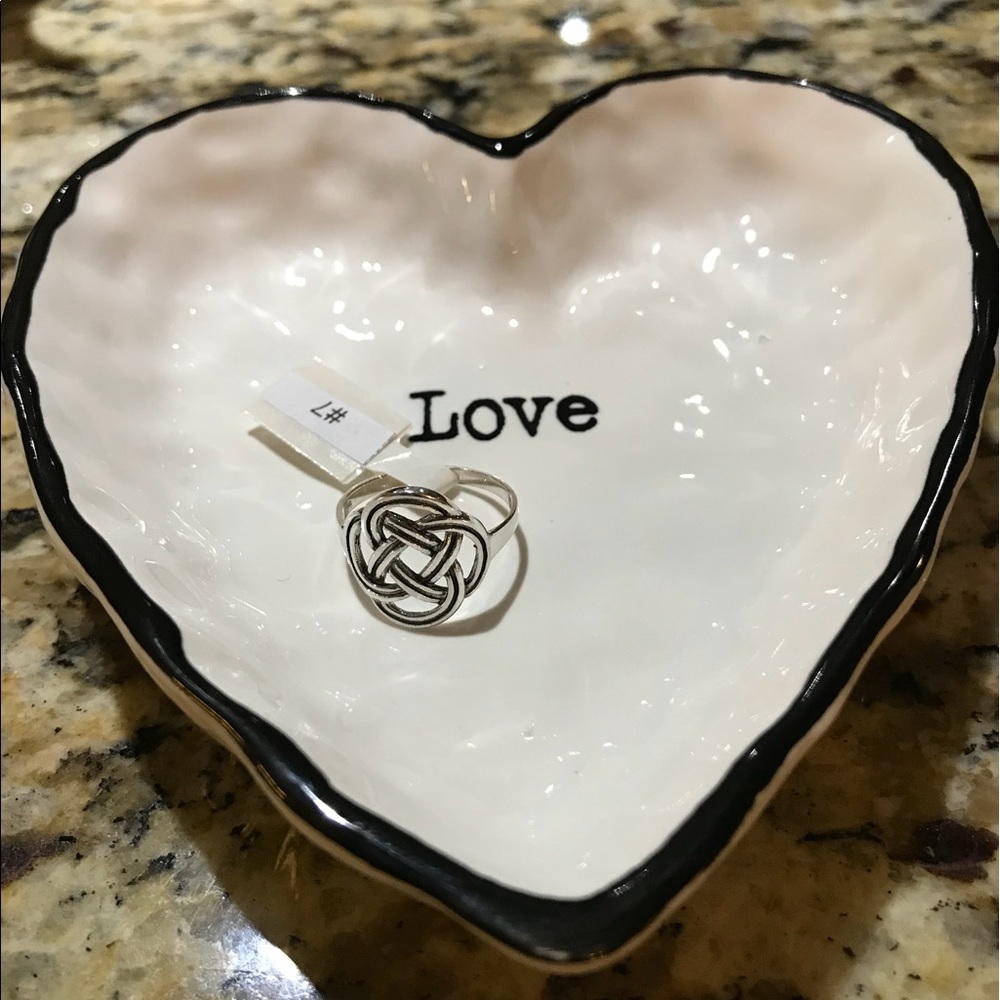 ♦️♦️Sterling Silver Ring♦️♦️